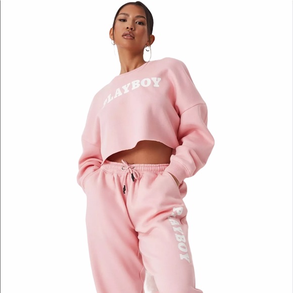 🔄 Playboy Pink Logo Print Crop Hoodie - Picture 2 of 6